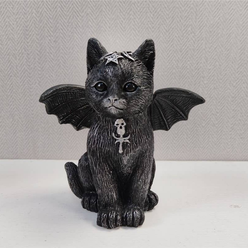Gato Wicca con Alas