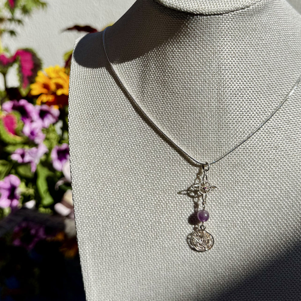 Amuleto Doble Protección de Plata 925 con Amatista, Nudo de Bruja y Tetragramatón (Activado) | Magicka Shop SKU AMUL-DOBPROT-AMA-PLATA