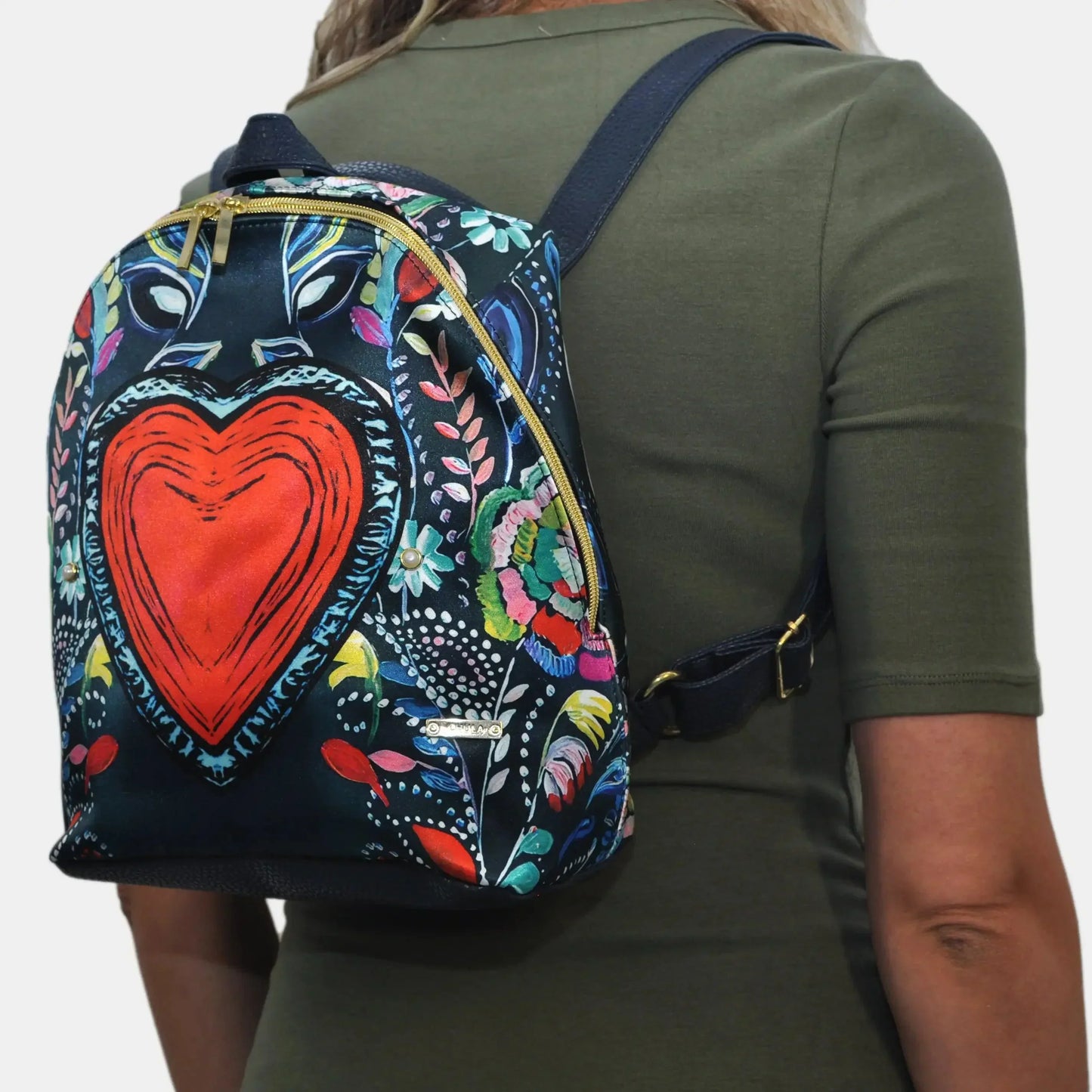 Mochila pequeña de Mujer y Bolso de hombro Mini BackPack Daily Heart Corazón | CHULA Tulum