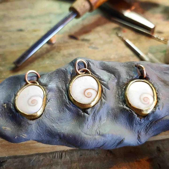 Colgante Habita de la Suerte (Orejita de Mar)