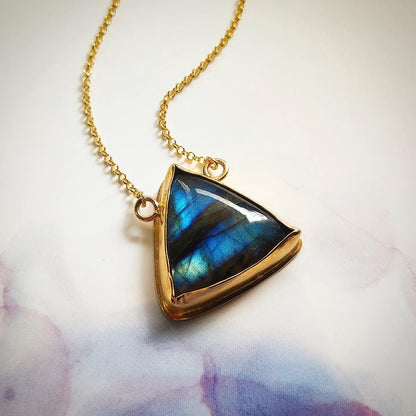 Colgante Labradorita de Madagascar - Piedra de la suerte