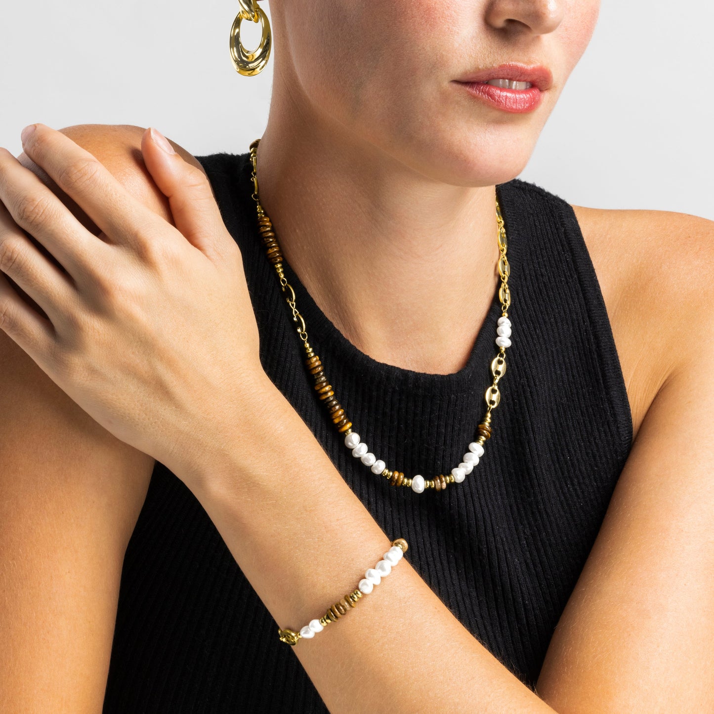 Pulsera con Ojo de Tigre acabado oro 18k - Kimbalbo