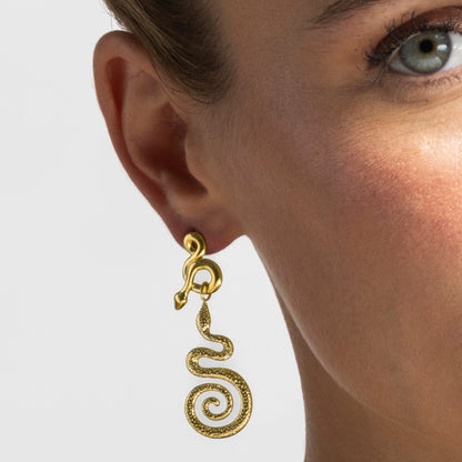 Pendientes acabado oro 18k - Khayla