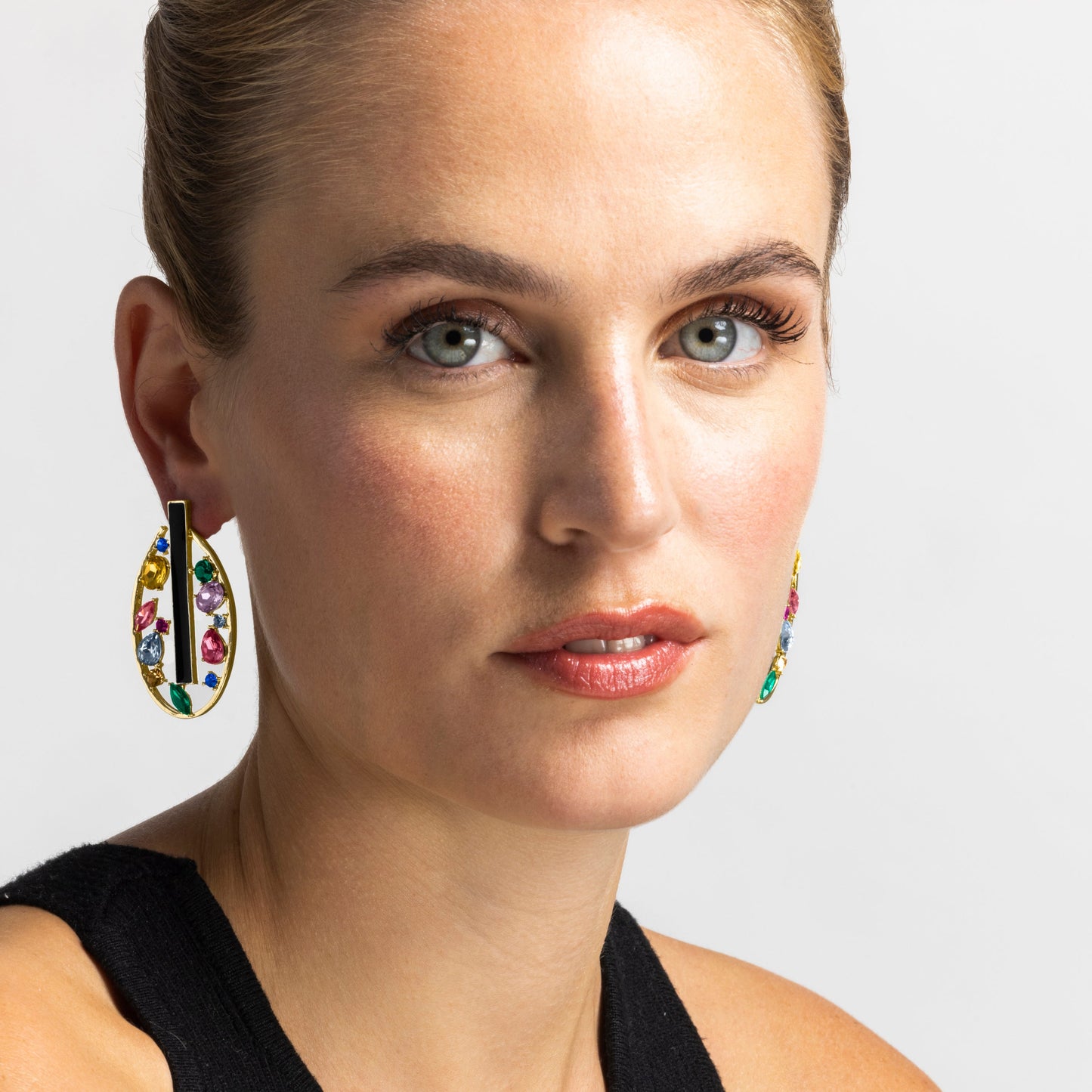 Pendientes con Circonita Multicolor acabado oro 18k - Habyo