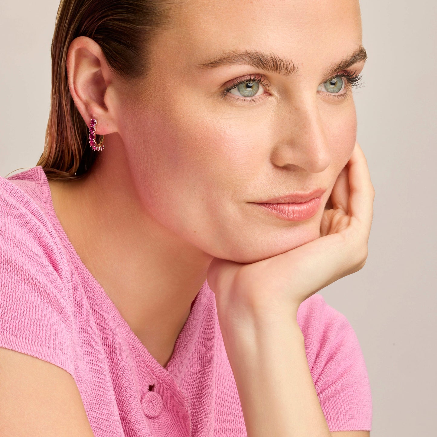 Pendientes con Circonita Rubí acabado oro 18k - Kine