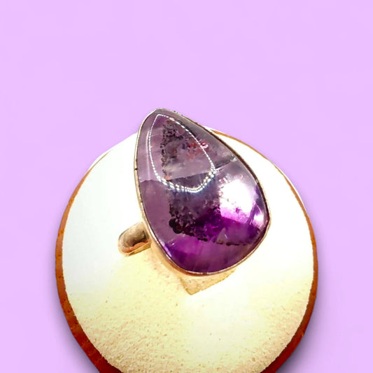 Anillo ajustable de Plata 925 con Amatista natural | Calma e Intuición | Magicka Shop SKU ANIL-AMATISTA-PLATA-AJUS