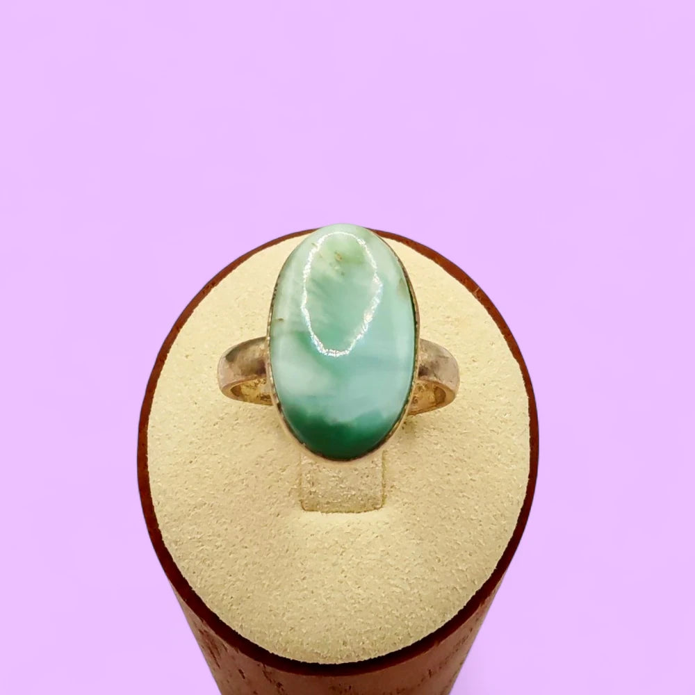 Anillo ajustable de Plata 925 con Crisoprasa natural - Alegría y Sanación | Magicka Shop SKU ANIL-CRISO-PLATA-AJUS