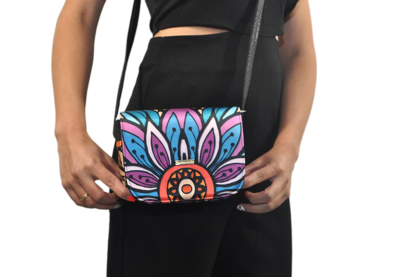 Bolso bandolera pequeño Julie Shoulder Mandala Rodas | CHULA Tulum