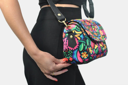 Bolso bandolera pequeño Mini Baúl Flores Étnicas Colorido | CHULA Tulum