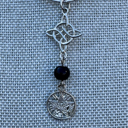 Amuleto Doble Protección Plata 925 con Ónix Negro, Nudo de Bruja y Tetragramatón (Activado) | Magicka Shop SKU AMUL-DOBPROT-ONIX-PLATA