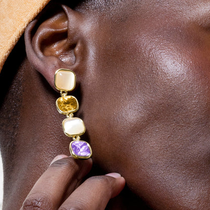 Pendientes acabados en oro amarillo 18K