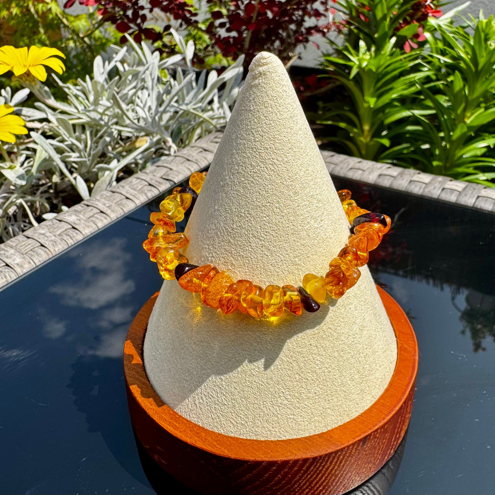 Pulsera elástica de chips de ámbar báltico - Bienestar y Protección | Magicka Shop SKU PULS-AMBAR-CH
