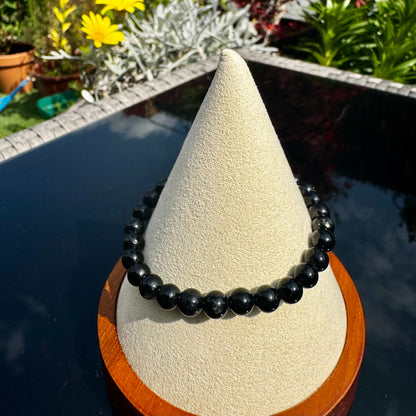 Pulsera elástica de Turmalina Negra (bolas 6mm) de Brasil - Protección y Enraizamiento | Magicka Shop SKU PULS-TURNEGRA-B6