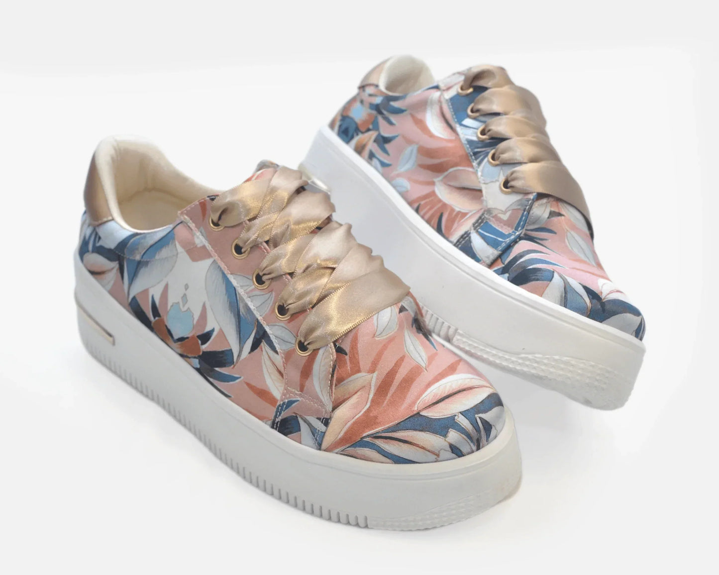 Zapatillas Urbanas de Mujer Hojas Crema - Moda Sostenible Cuero Vegano | CHULA Tulum